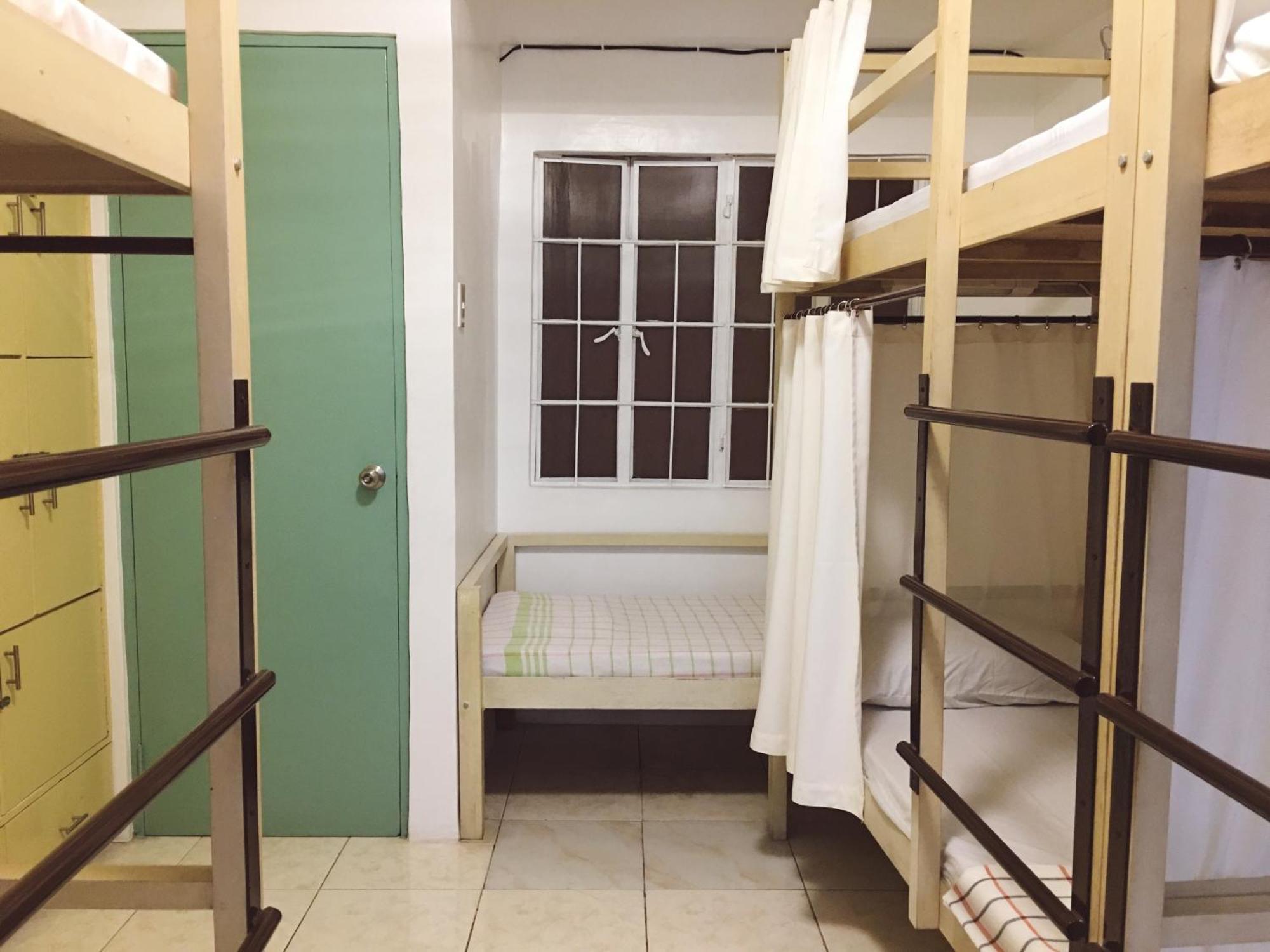 1 River Central Hostel Makati City Chambre photo